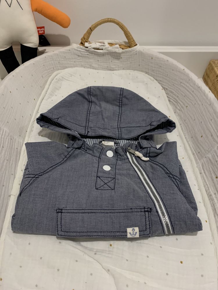 Parka corta vento H&M tamanho 6-9 meses