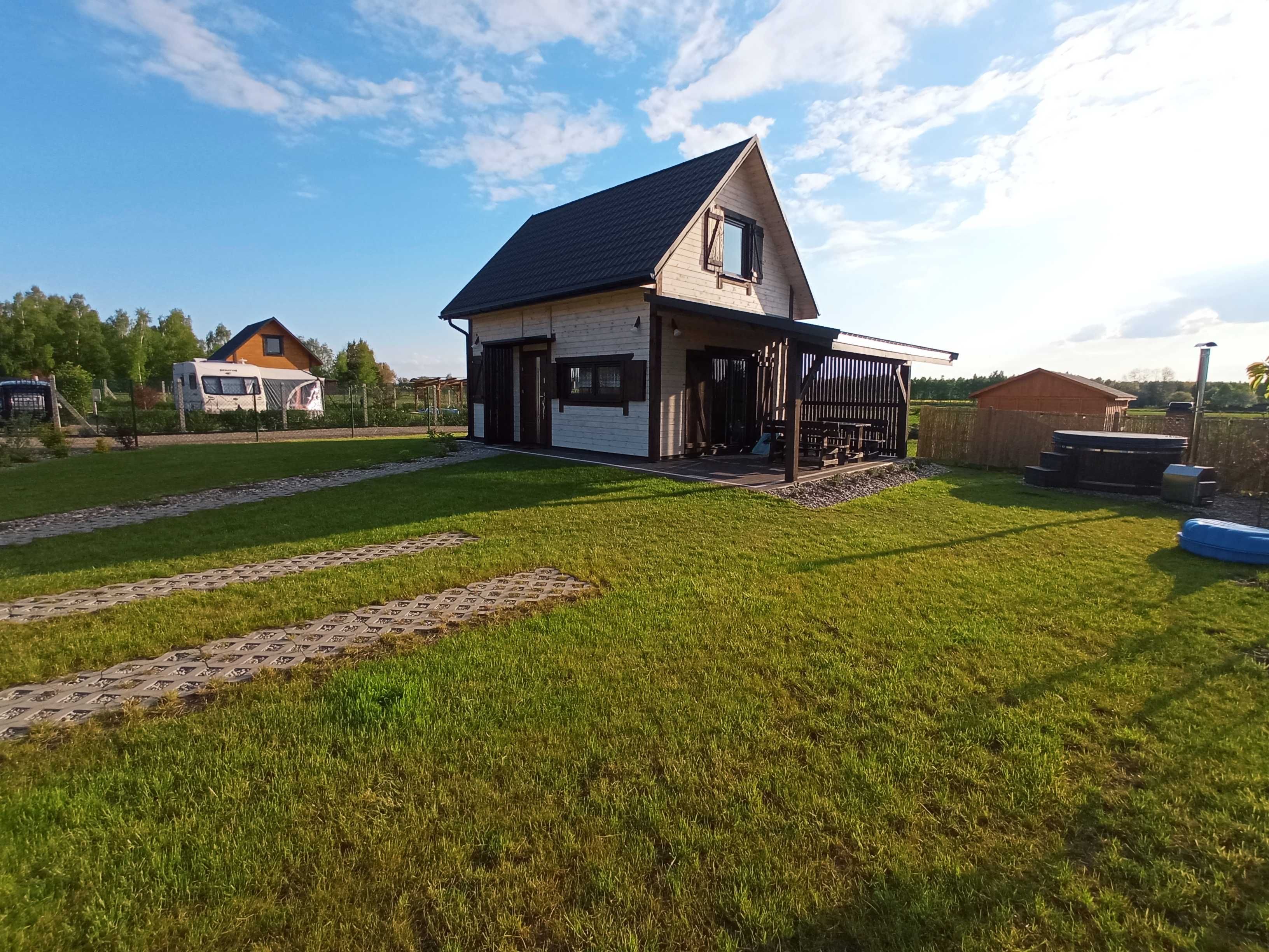 Wynajmę dom domek nad jeziorem Tomaszne z balią , Agroturystyka