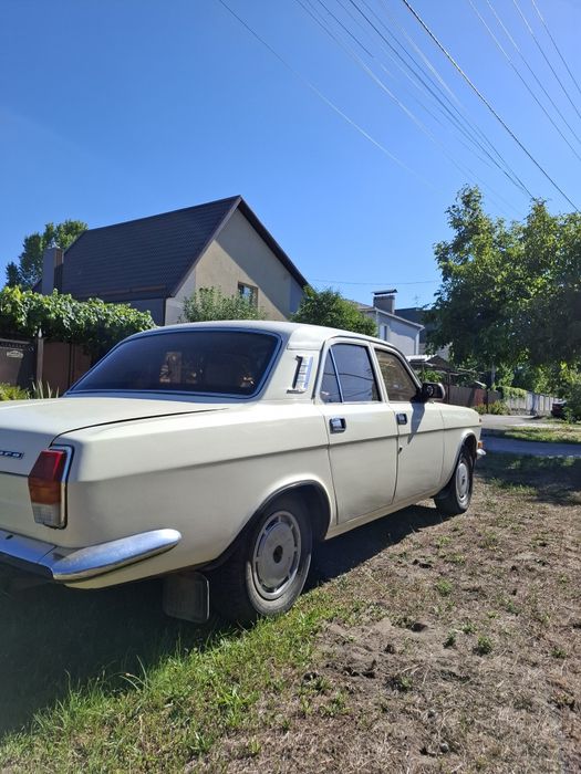 Автомобиль Газ 2410