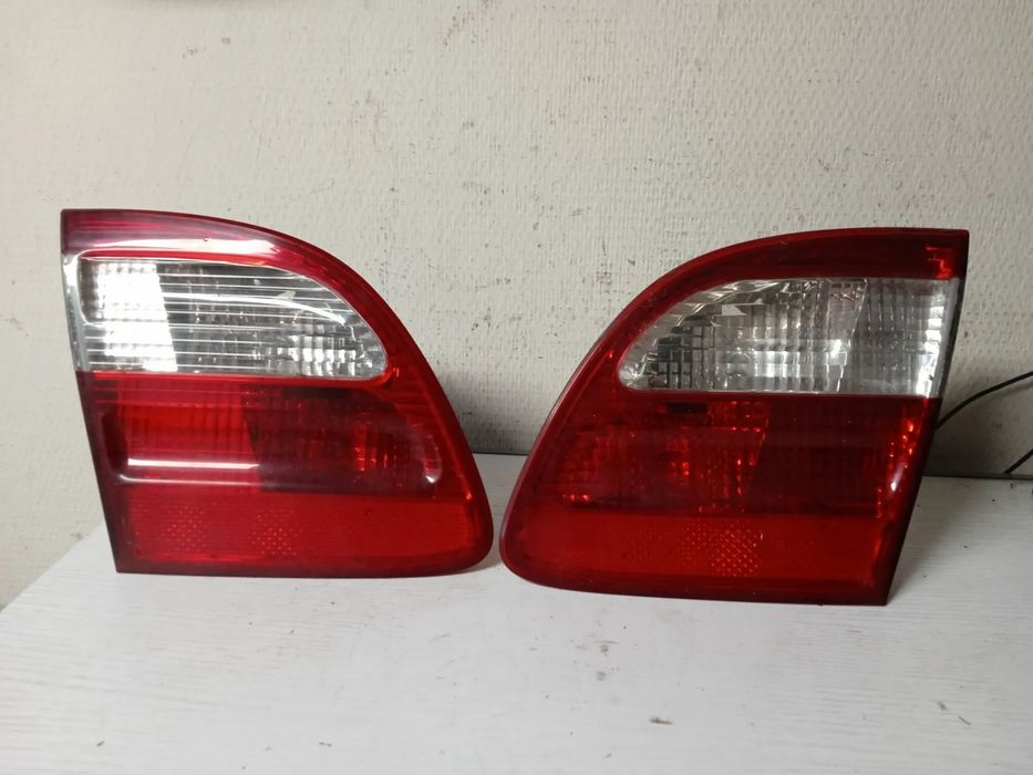 LAMPA TYLNA LEWA lub PRAWA MERCEDES W211 KOMBI W KLAPĘ