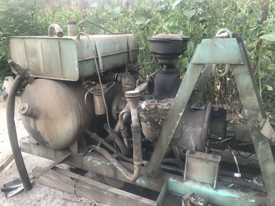 Компрессор НВ-10 (8М2) 11м3/мин 74кВт винтовой блок, дизельный