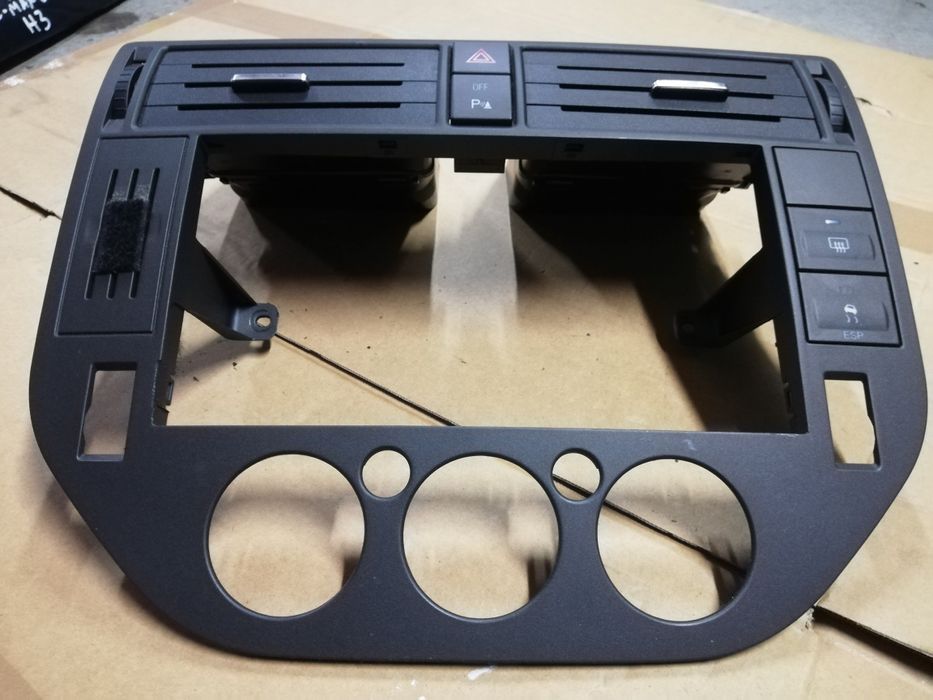 Ramka panel obudowa radia Ford C-max 03-10r Kuga 08-12r konsola