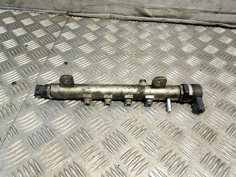 Listwa Wtryskowa Opel Vectra C 1.9 Cdti 0445214057