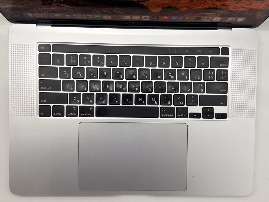 Apple Macbook Pro A2141 16 Mid 2019 (2021) i7-9750H/16GB /512GB /5300M