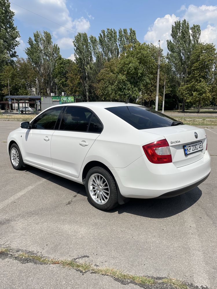 Skoda rapid 2013