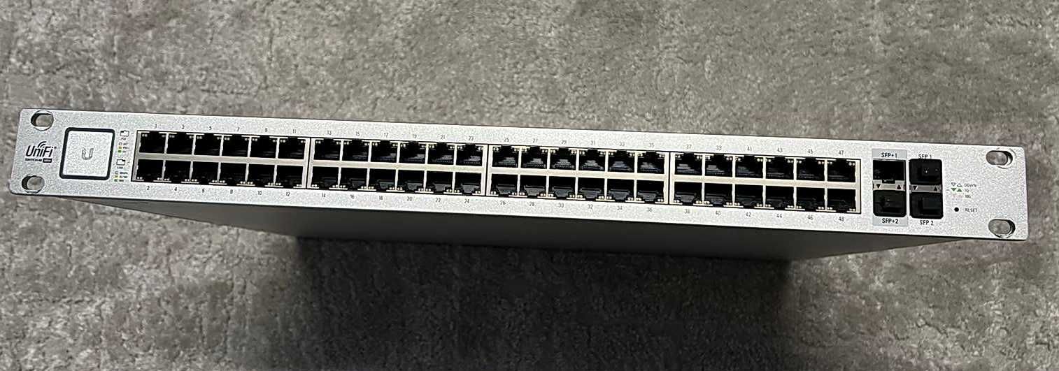Ubiquiti UniFi Switch US-48-500W Коммутатор 48 портов с PoE Б/У