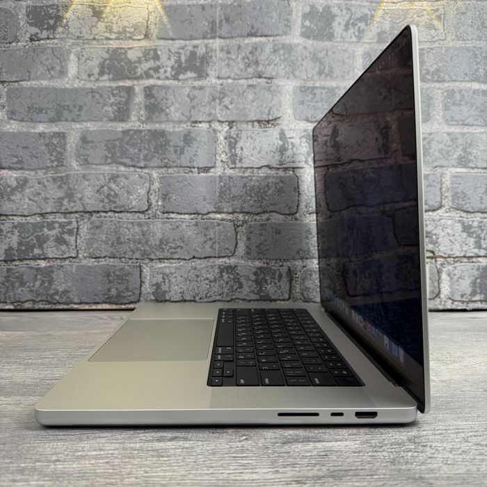 Apple MacBook Pro 16 2021 Silver (M1 Pro | 16Gb | 1Tb SSD | 16 GPU)