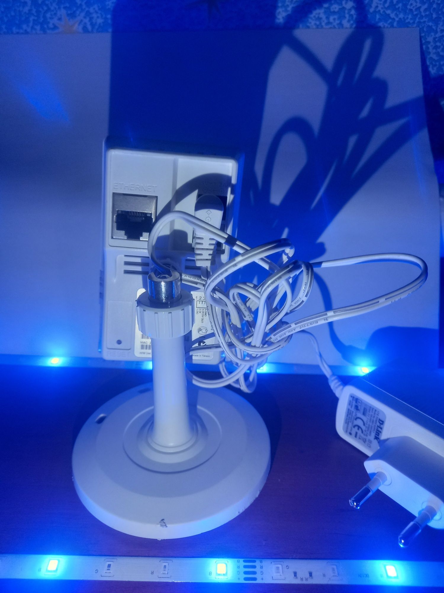 1 D-Link DCS-2103 Сетевая мегапиксельная IP-камера