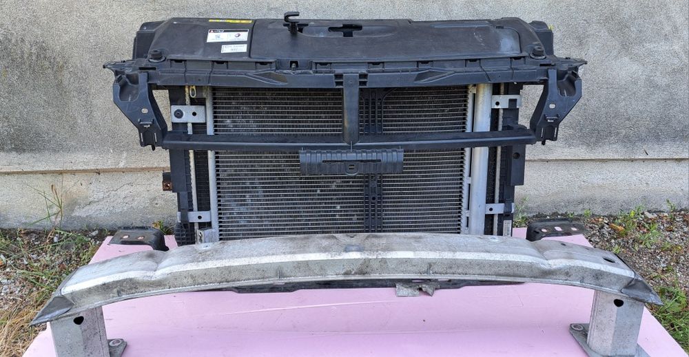 Pas Przedni Peugeot 308 T9 1.6 bluehdi Chłodnice Belka Wentylator