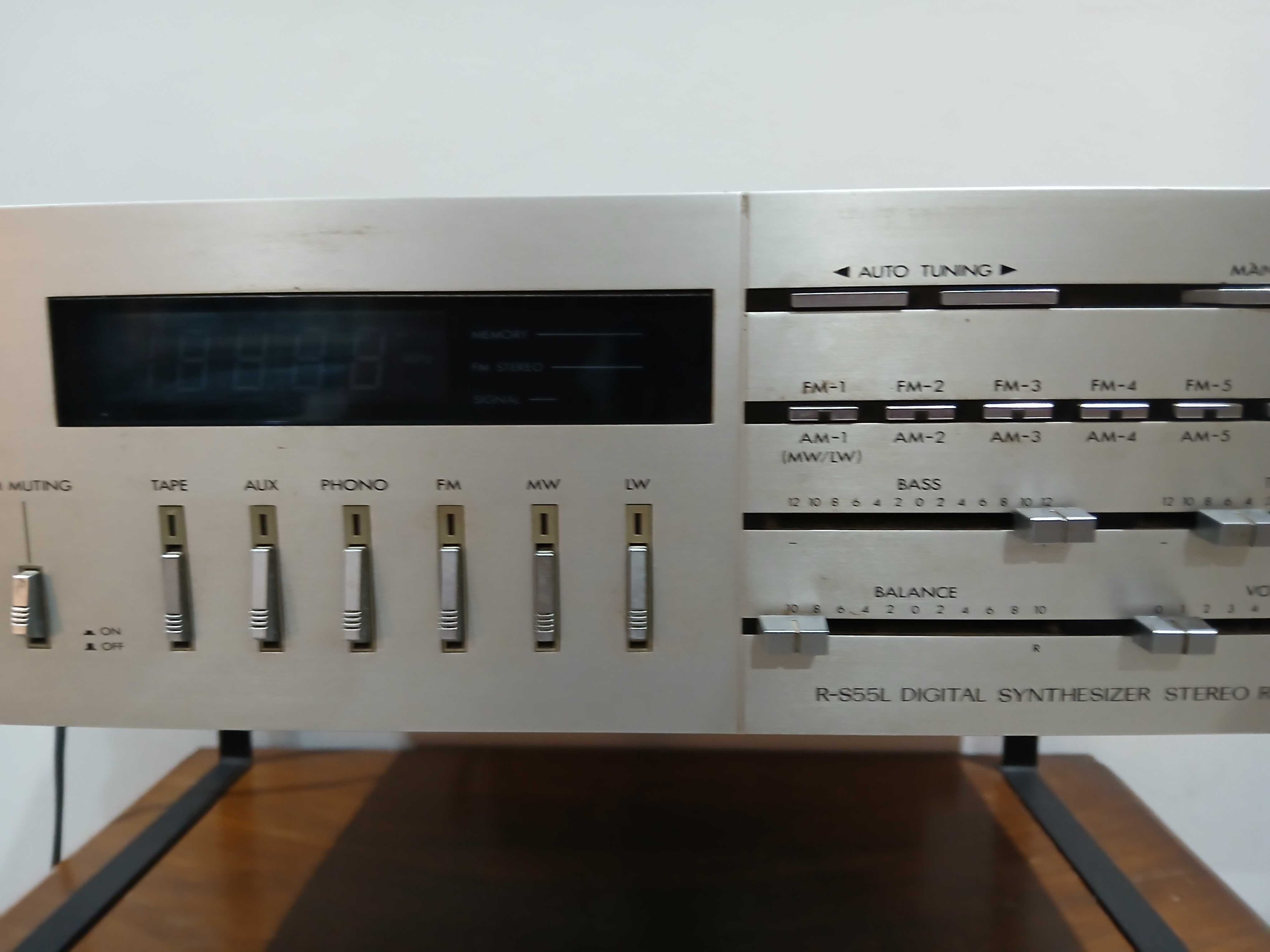 Amplituner  JVC R-S55L klasyk.