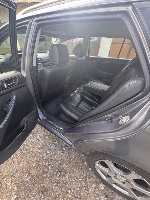 Sprzedam Toyote Avensis 1.8 Benzyna