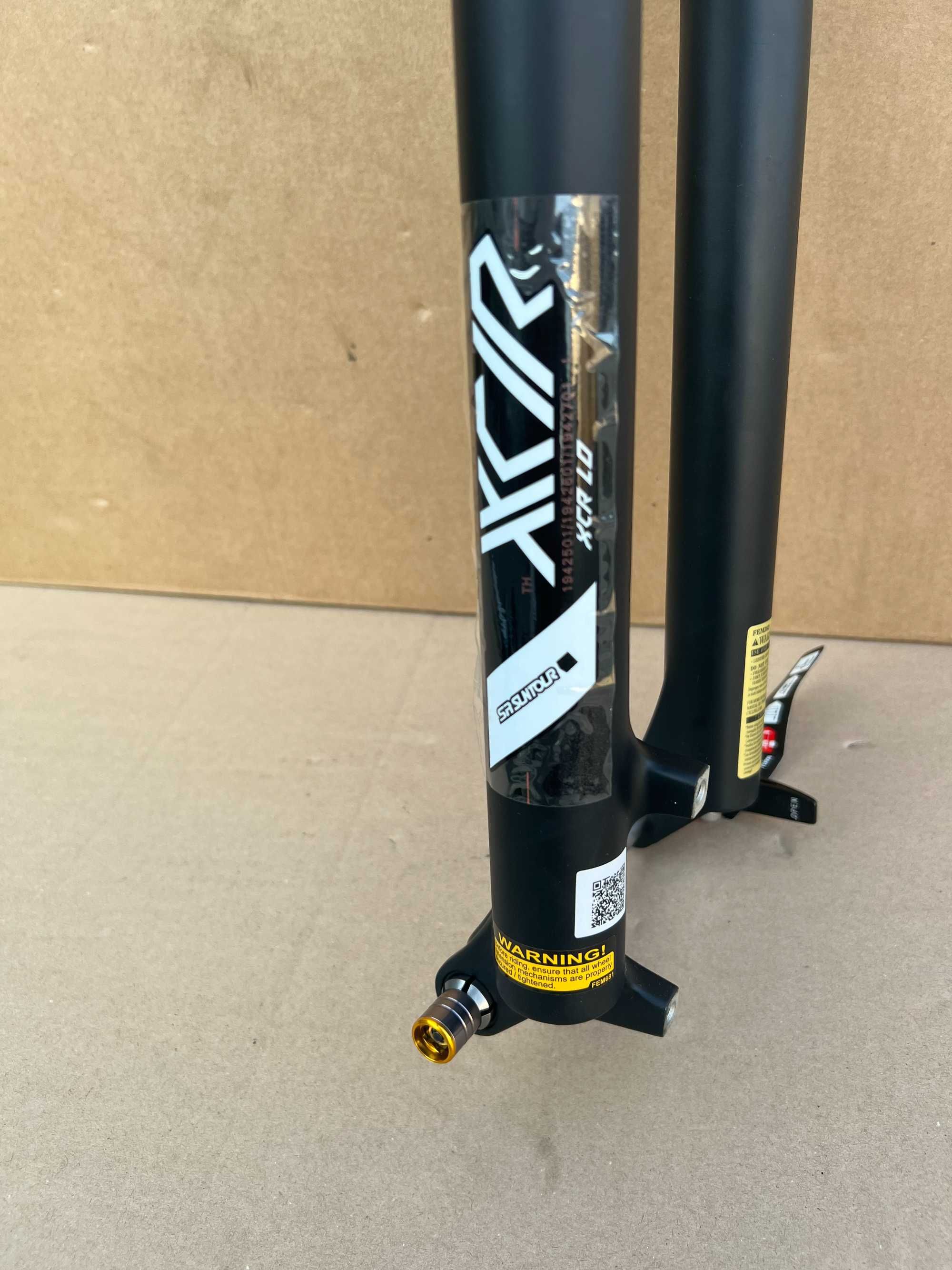 Amortyzator SR SUNTOUR XCR-LO Oś 100x15 Tapered widelec Blokada 29"