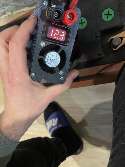 Продам комплект ИБП инвертор, акамулятор, зарядное