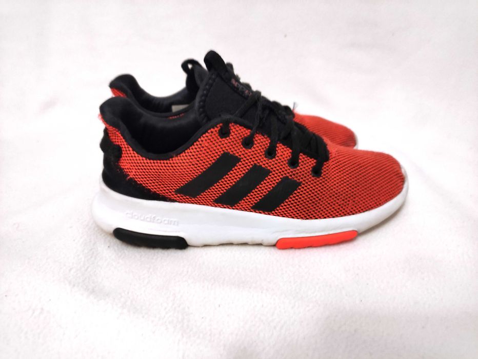 Buty sportowe Adidas CF Racer pomaranczowe -r.36,5