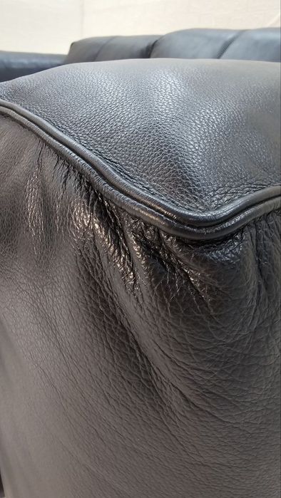 Шкіряний  чорний кутовий диван HUDSON. Німеччина.