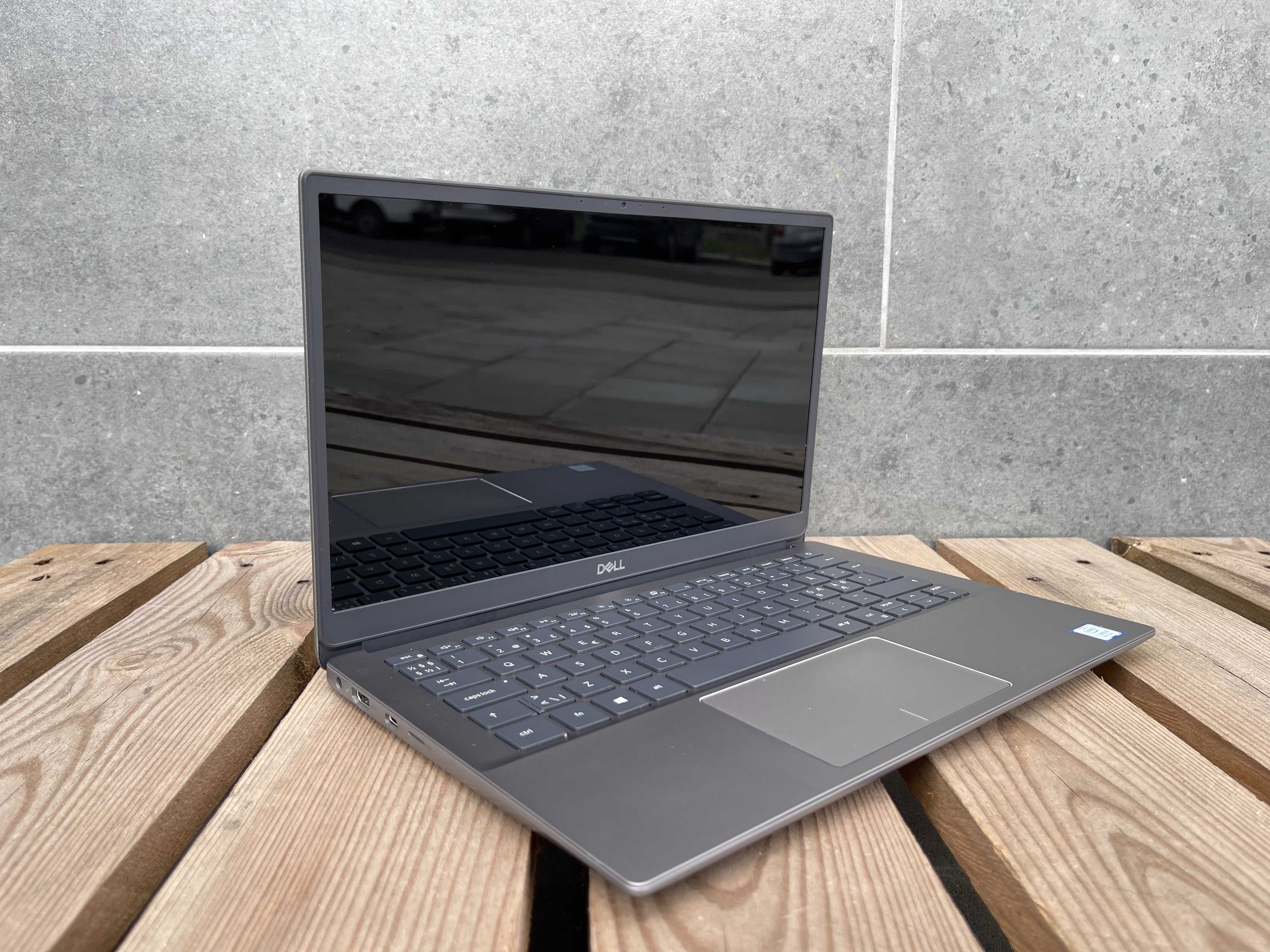 Ноутбук Dell Latitude 3301/i5-8265U/8DDR4/256M2/13"/FHD/IPS/Гарантія