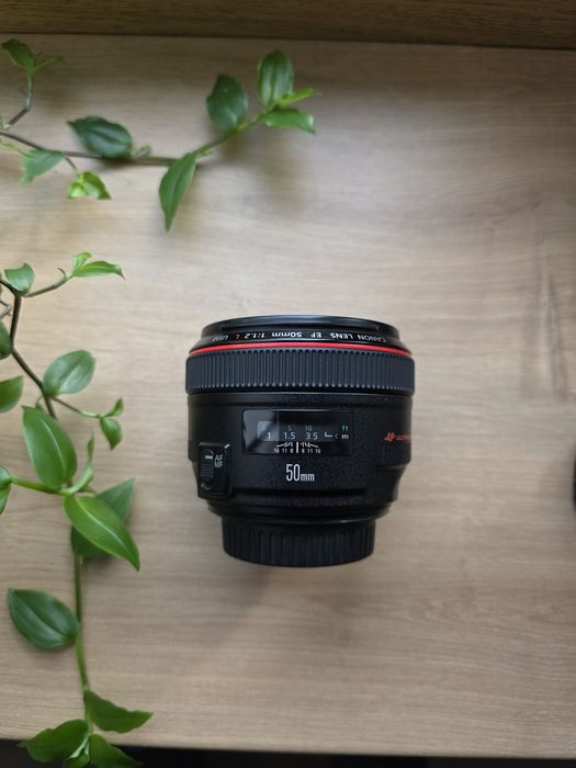Об'єктив Canon EF 50mm f/1.2 L USM