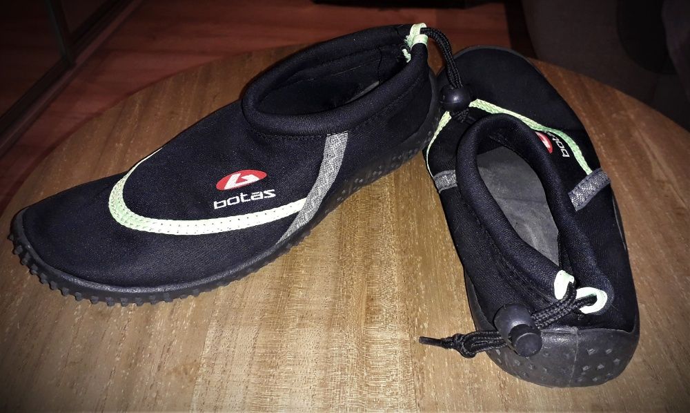 Dziecięce buty do wody