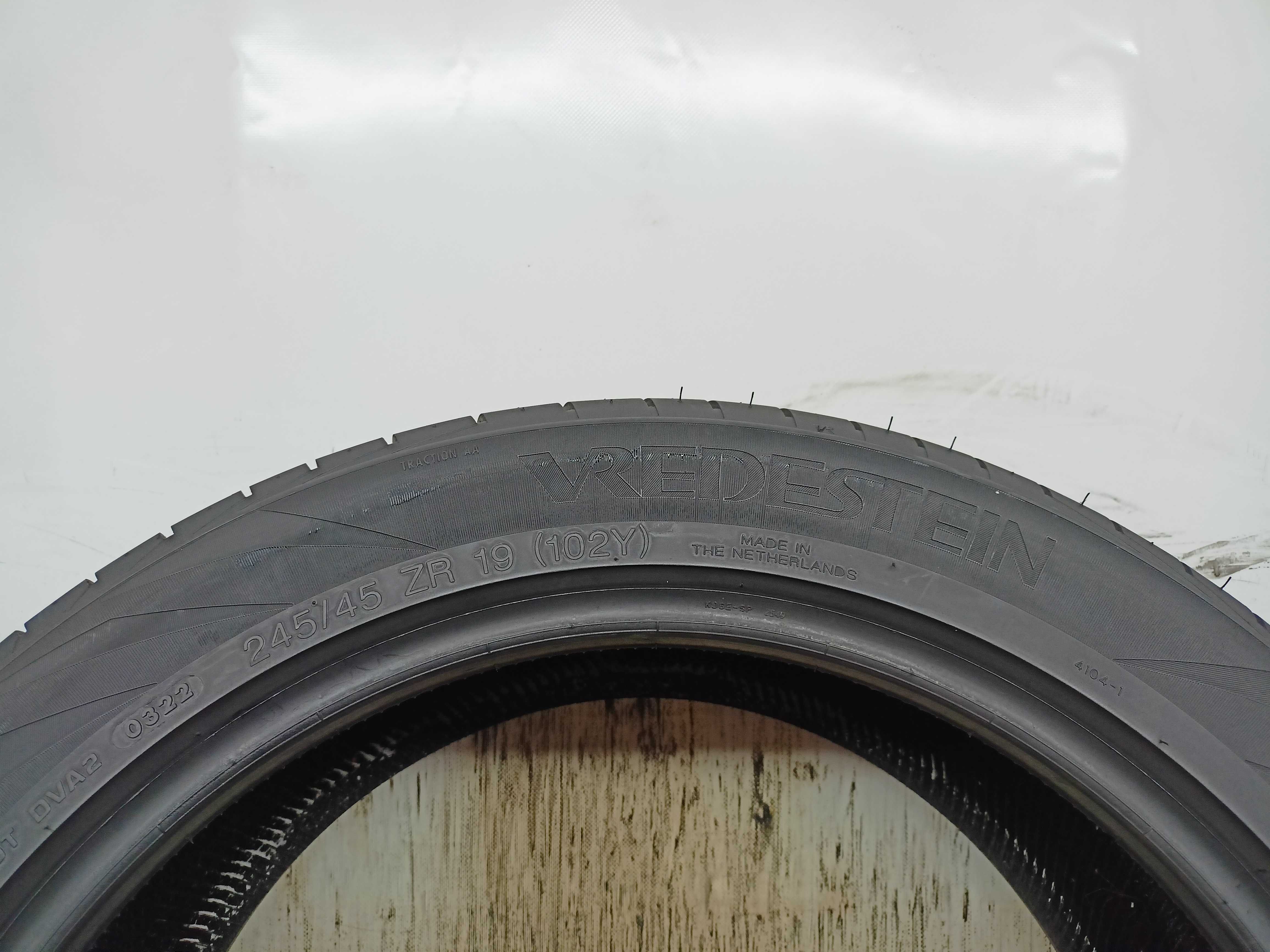 Vredestein Ultrac Vorti 245/45/19 2022rok 102Y 7,7mm (2426)