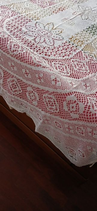 Colcha branca antiga