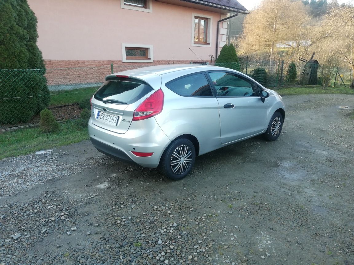 Ford Fiesta mk7 1.6 TDCI Chip 120 KM VAN, Klima, Multifunkcja