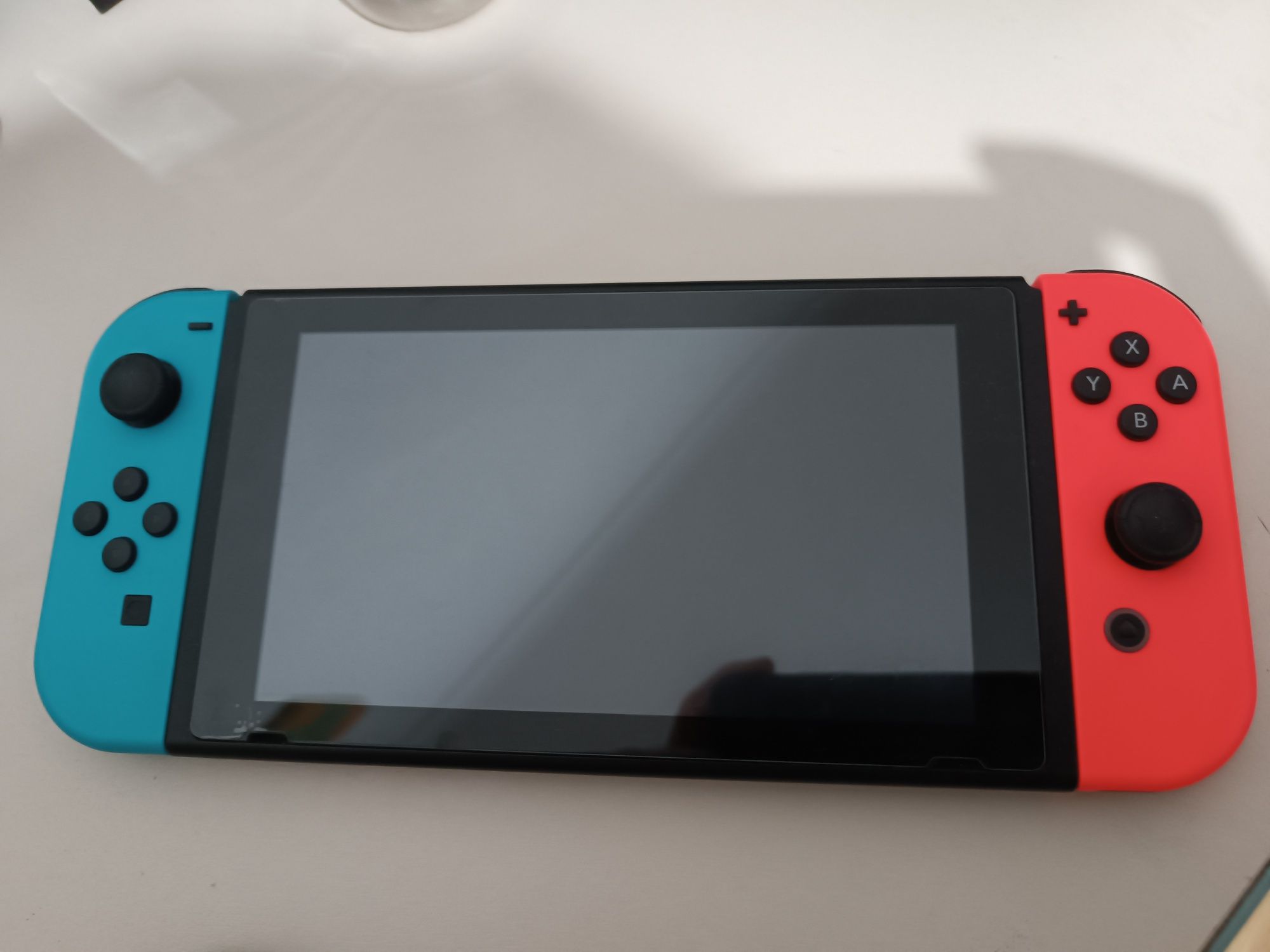 Consola Switch V2 (não é a switch 2)