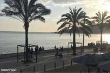 Apartamento Frente Praia com Garagem