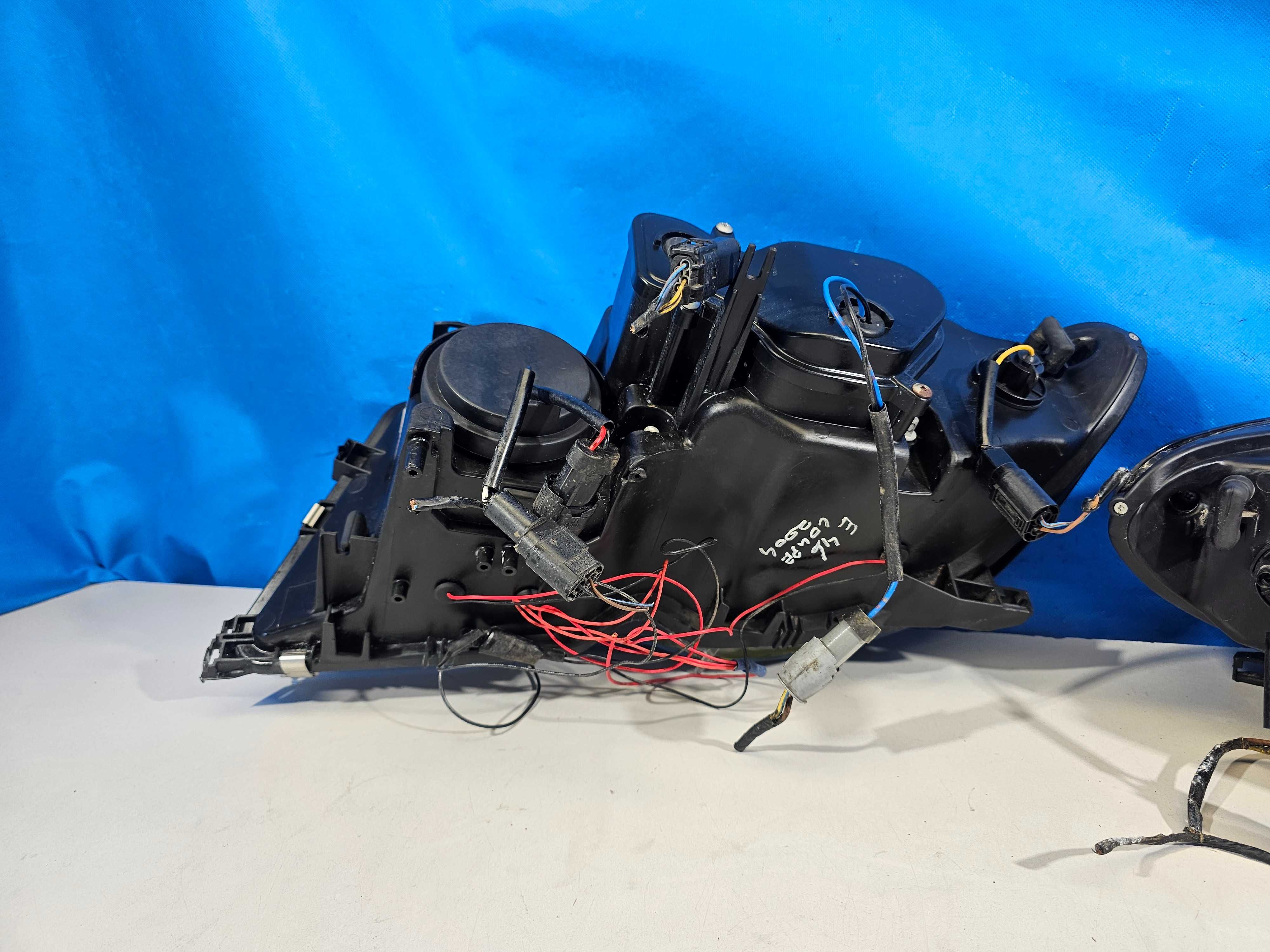BMW E46 Lift Coupe Cabrio Lampy Przód Przednie RINGI Lewa+Prawa Europa