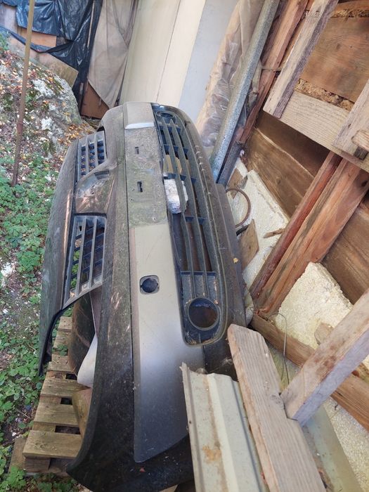 Передній бампер RENAULT SCENIC 2