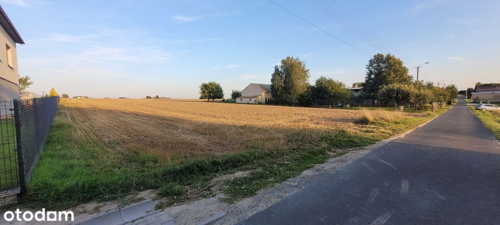Działka budowlana na sprzedaż 1000m2 w bardzo dobrej lokalizacji.