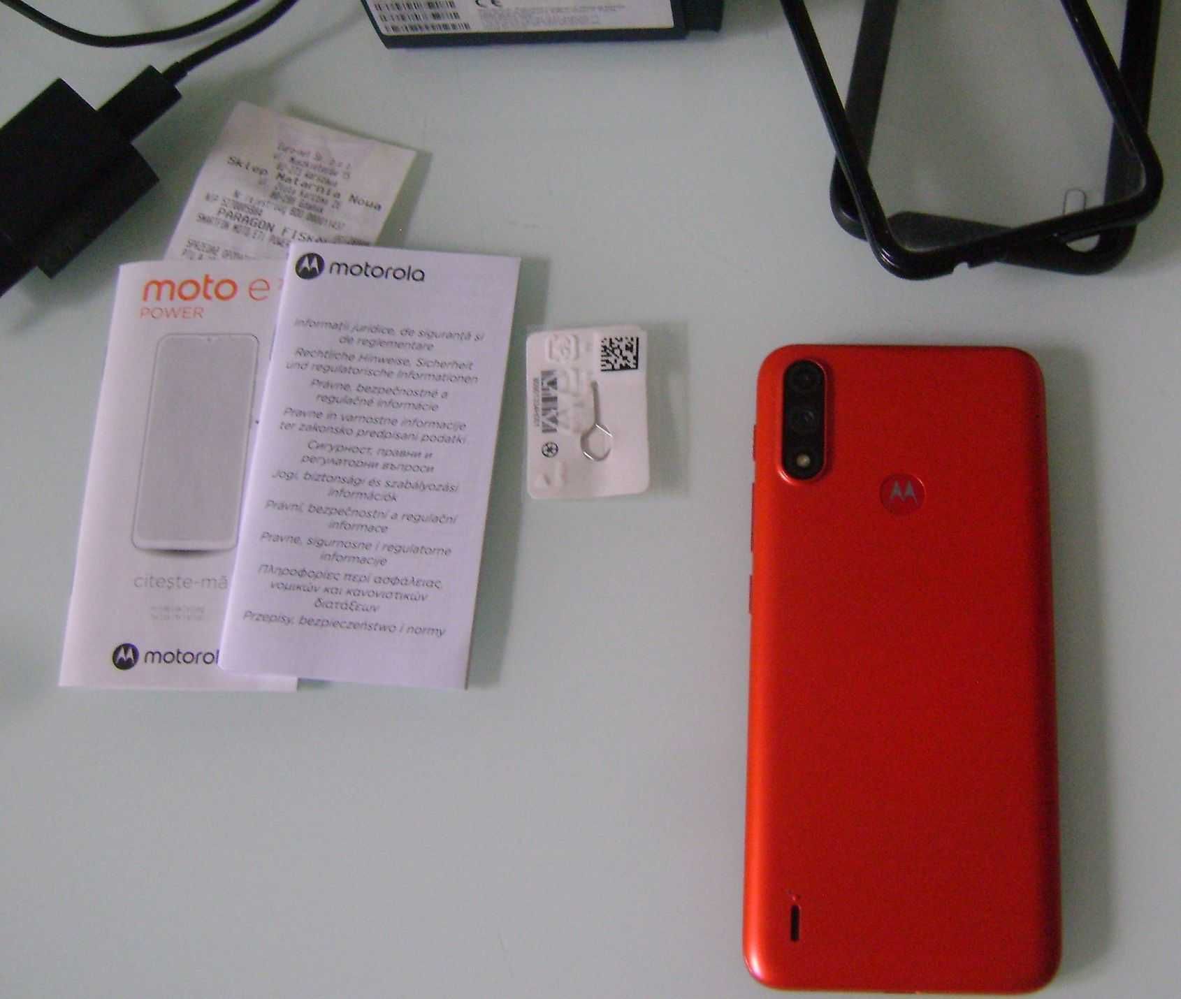 Motorola e7i power dual sim NA GWARANCJI + etui pancerne