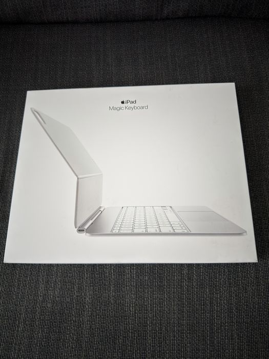 Jak nowa Klawiatura Apple Magic Keyboard biała do iPada Pro 13
