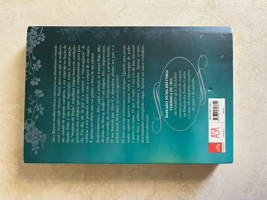 Livro de Romance comovente