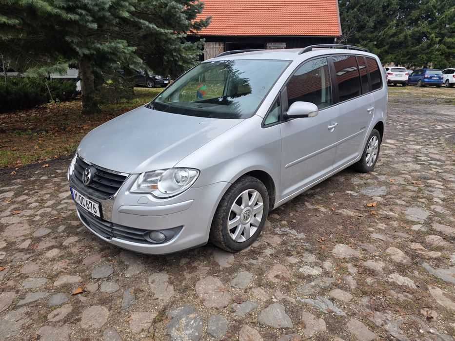 Vw touran 7 osobowy klima