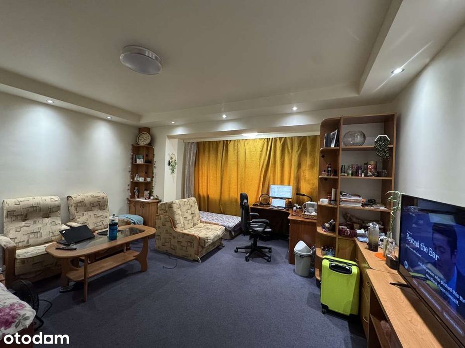 sprzedam dwupokojowe mieszkanie (48m2) na parterze na Ursynowie