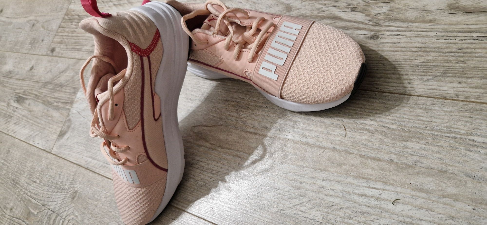 Nowe buty puma  wired run