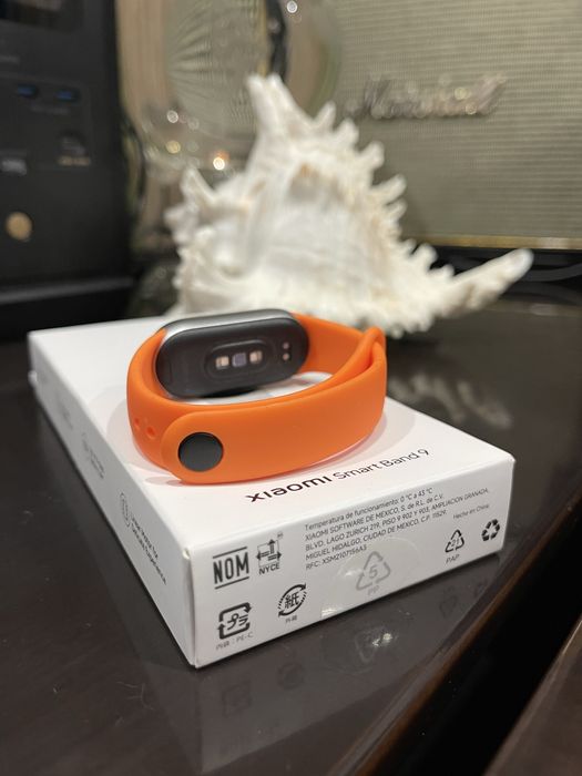 Фітнес-браслет Xiaomi Mi Smart Band 9