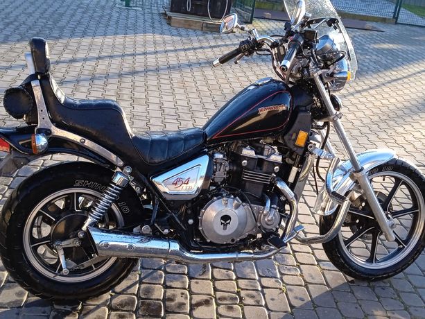 Motocykl Kawasaki LTD 454