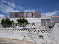 Moradia T3 isolada com terreno e furo em Querença