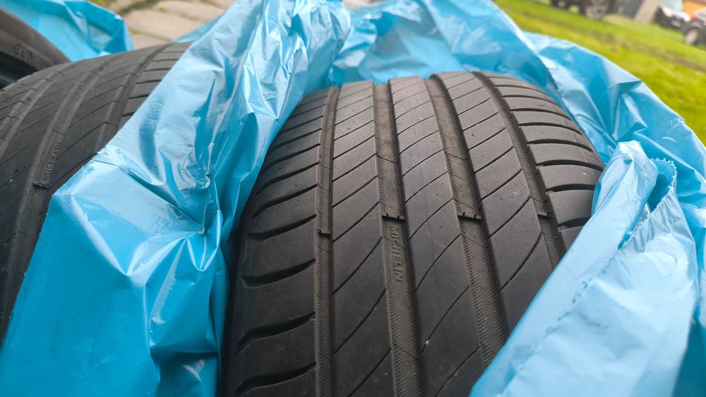 Opony Michelin 225x45x17 używane