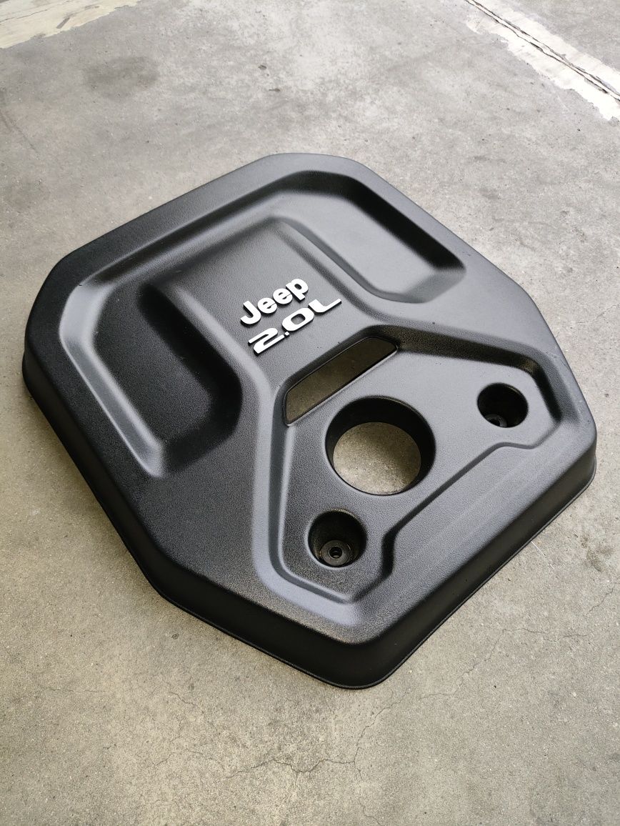 Jeep WRANGLER RUBICON IV JL 2022r osłona pokrywa górna silnika