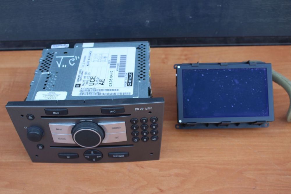 RADIO NAWIGACJA KOLOROWA OPEL VECTRA C SIGNUM CD 70 NAVI