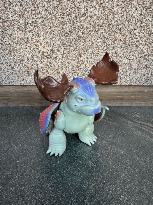 Іграшки як приборкати дракона, как приручить дракона