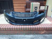 PEUGEOT 308 zderzak przedni + grill + kratka dolna ALLURE PDC