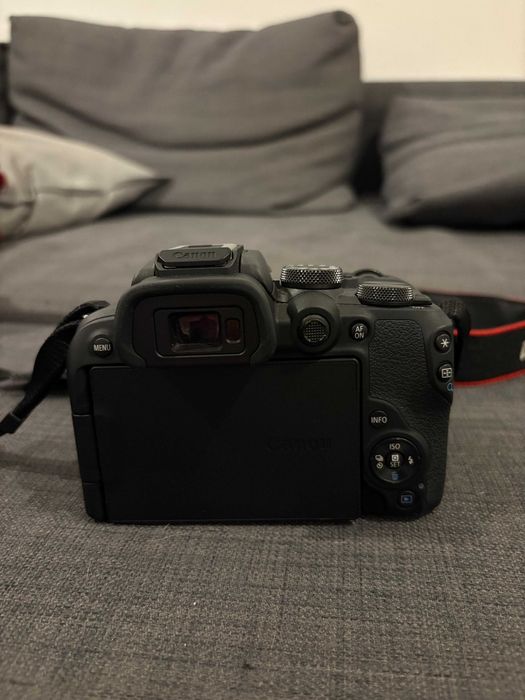 Canon EOS R10 + RF-S 18-45 mm F4.5-6.3 IS STM