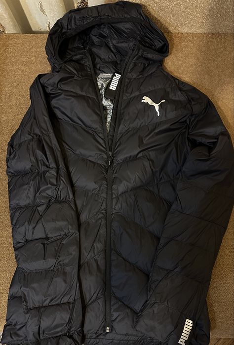 Продам куртку Puma , розмір S)стан ідеальний