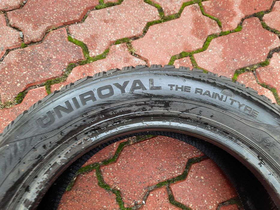 Opony zimowe 195x55R15 Uniroyal 2 szt  Z449
