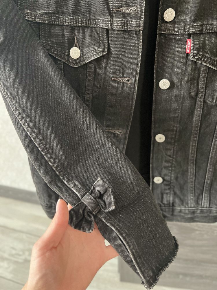Куртка джинсова , піджак Levis