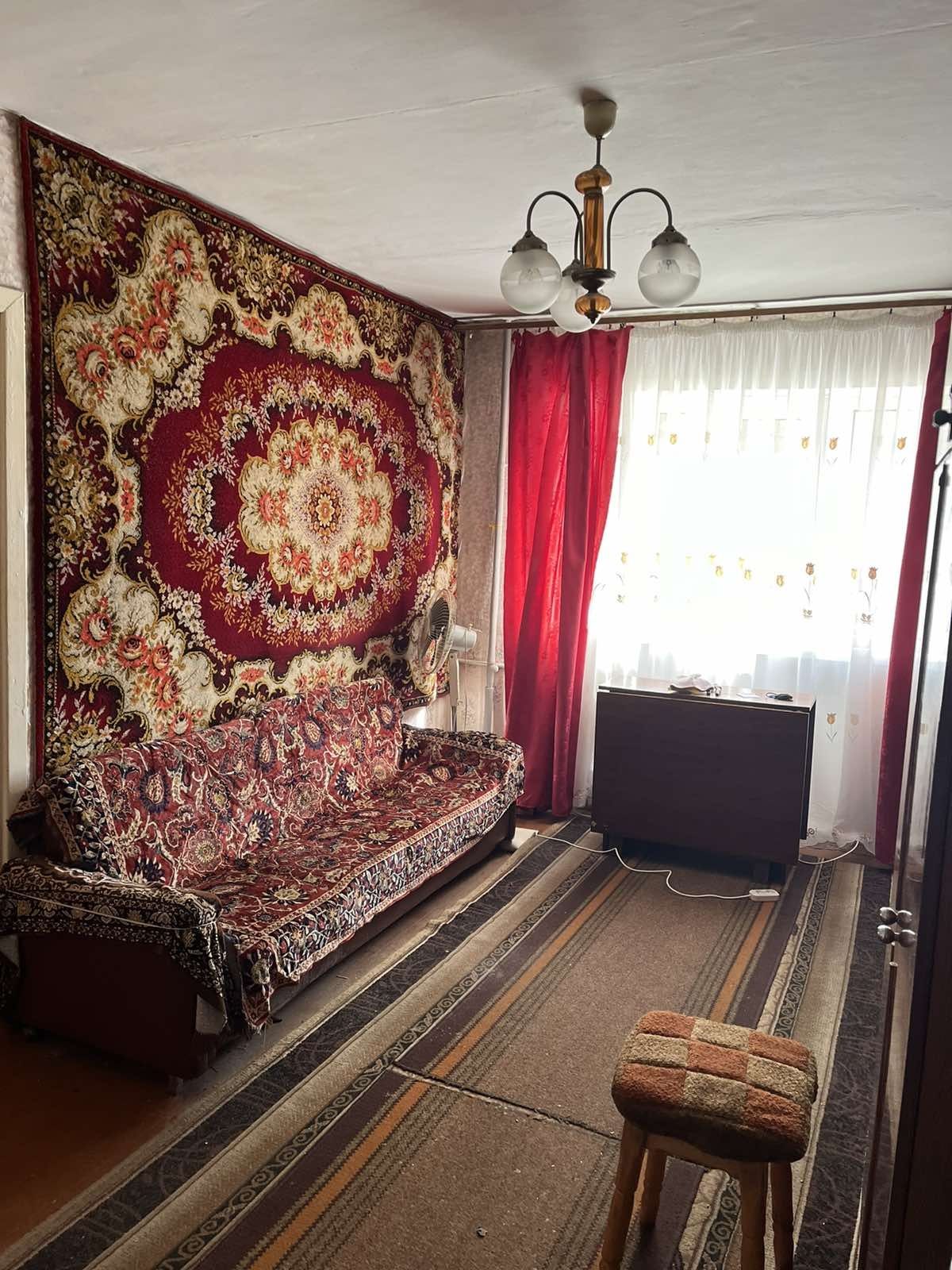 Продам 2-кімнатну квартиру в м. Славута