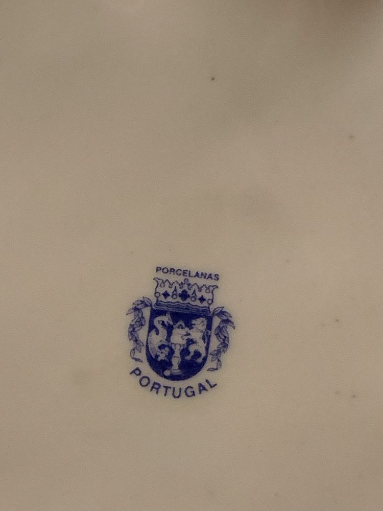 Pote de porcelana nacional - NG Porcelanas (carimbo real)